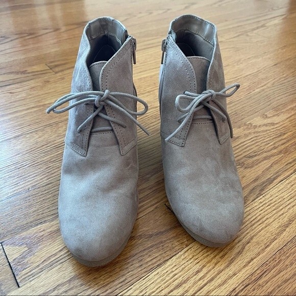 Universal Thread | NWOB Taupe Faux Suede Wedge Booties | Size 9 - Picture 3 of 9